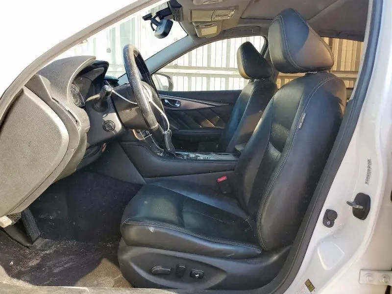 2016 INFINITI Q50 BASE