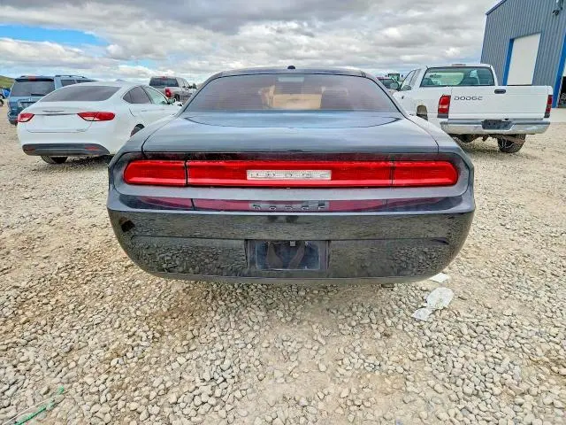 2010 DODGE CHALLENGER SE  