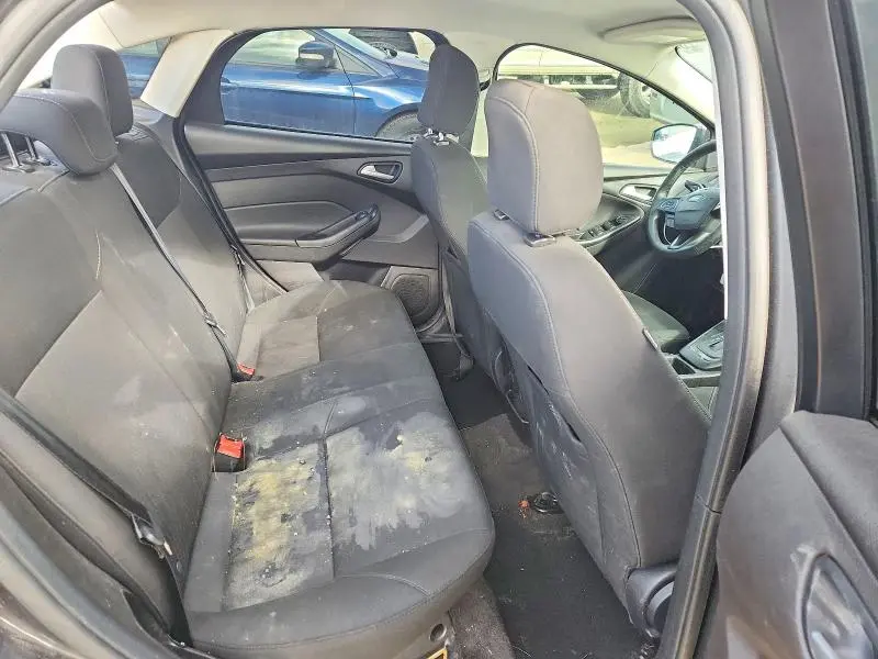 2017 FORD FOCUS SE  