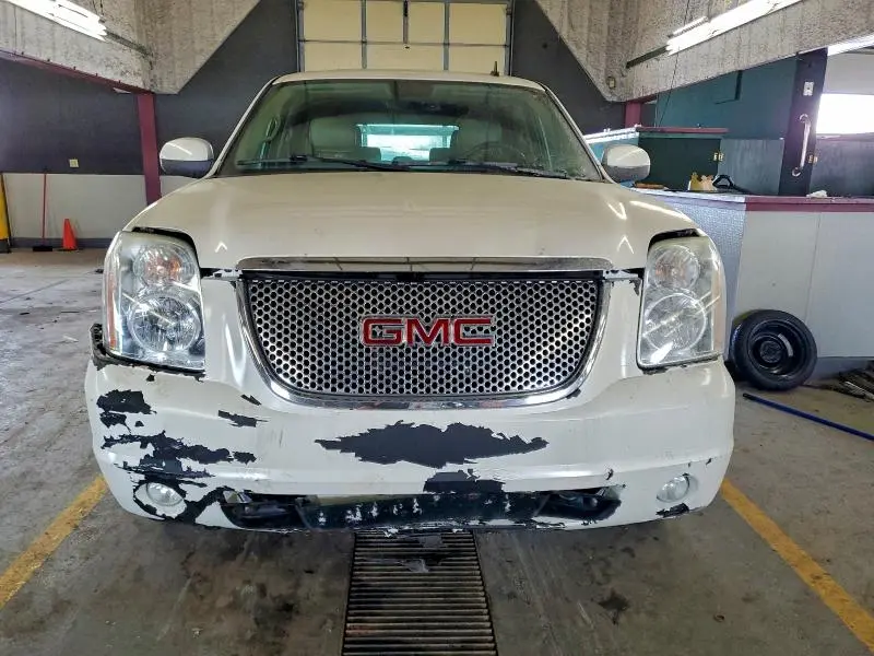 2012 GMC YUKON DENALI  