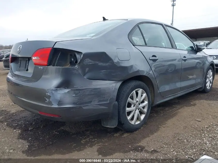 2012 VOLKSWAGEN JETTA 2.0L TDI