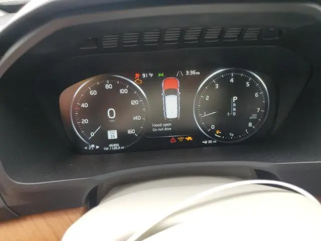 2022 VOLVO XC90 T5 MOMENTUM