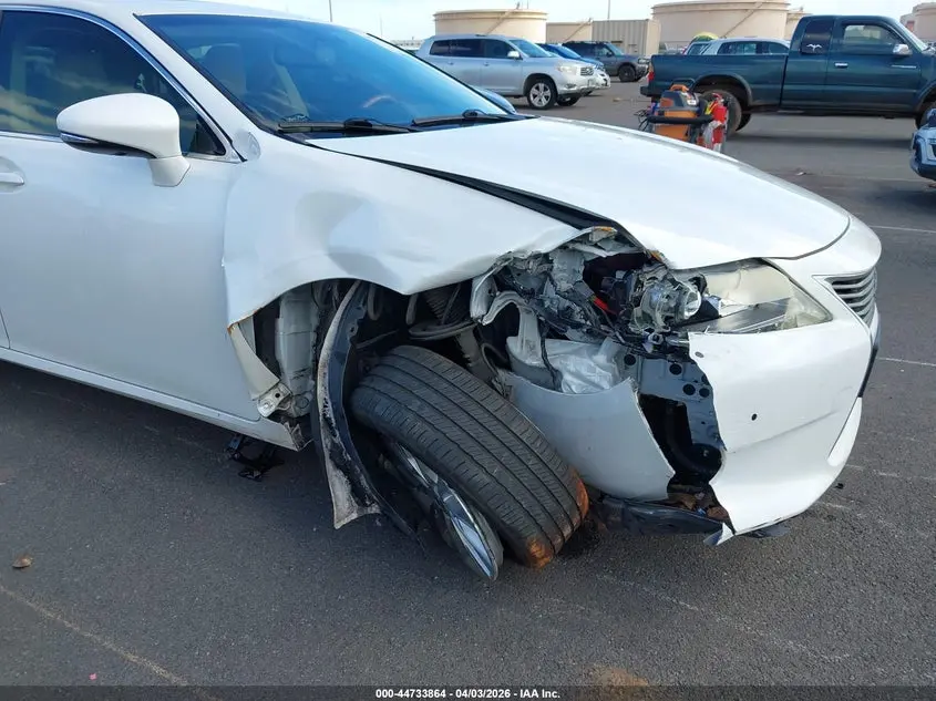 2013 LEXUS ES 300H  