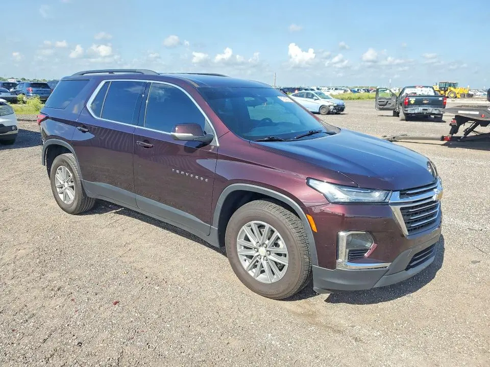 2023 CHEVROLET TRAVERSE LT  
