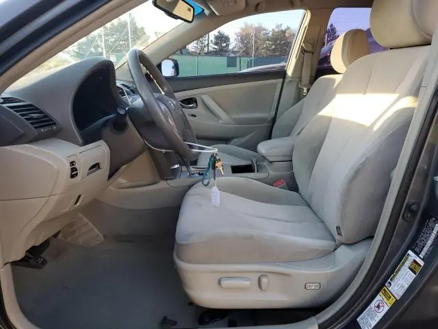 2011 TOYOTA CAMRY SE  