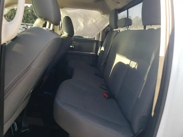 2018 RAM 1500 SLT  