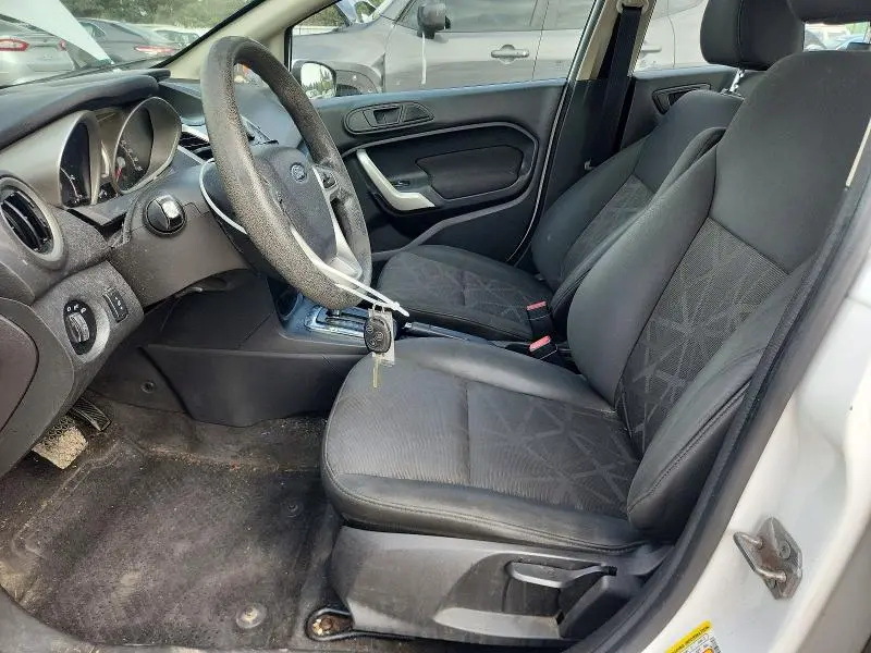 2013 FORD FIESTA SE  