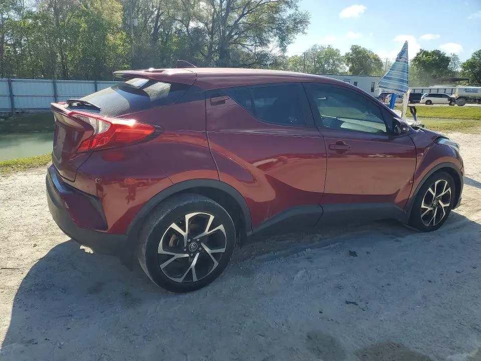 2018 TOYOTA C-HR XLE  