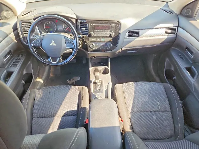 2016 MITSUBISHI OUTLANDER ES  