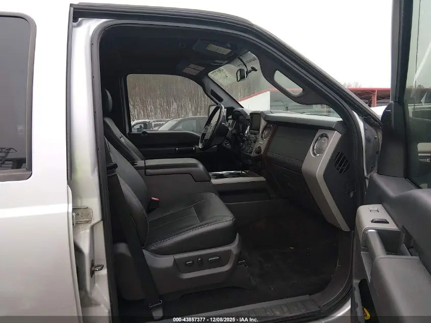 2016 FORD F-250 LARIAT