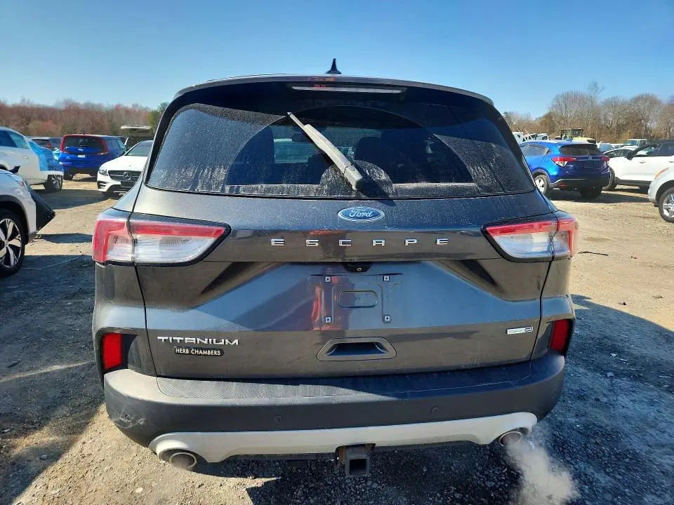 2020 FORD ESCAPE TITANIUM  