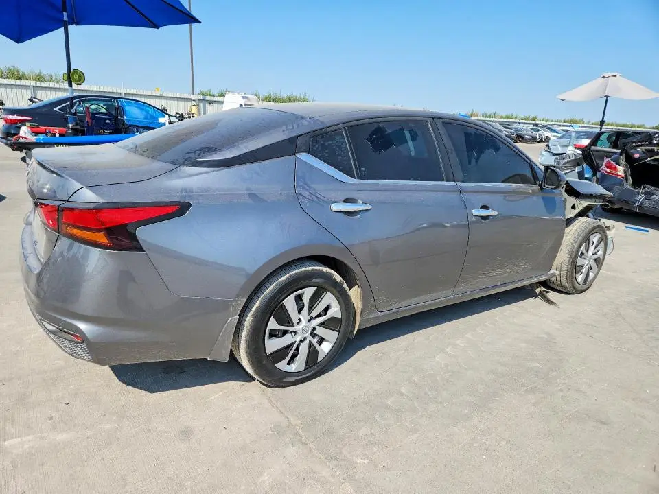 2023 NISSAN ALTIMA S  