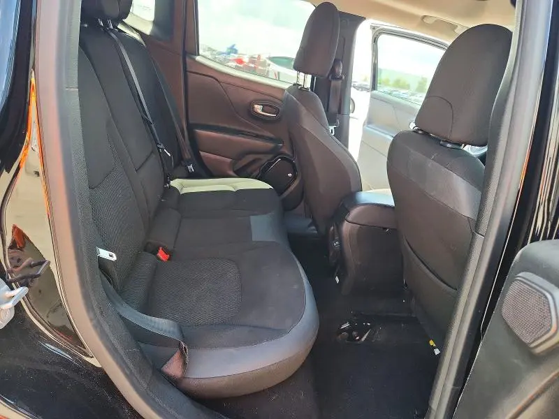 2019 JEEP RENEGADE LATITUDE  