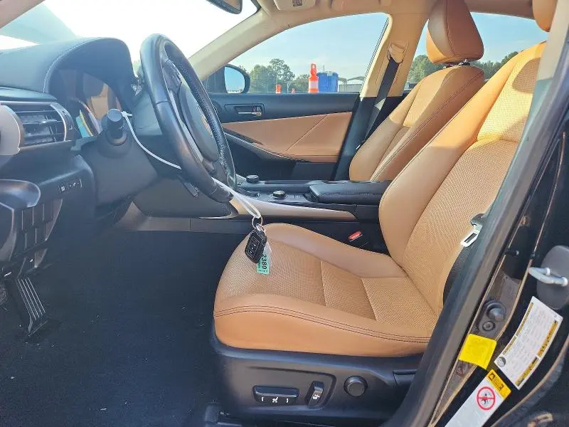 2016 LEXUS IS 200T  