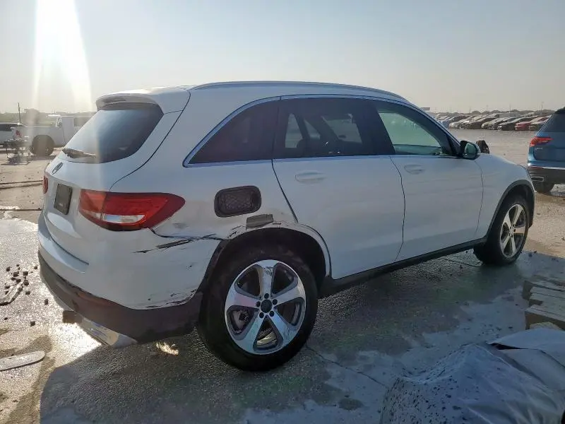2017 MERCEDES-BENZ GLC 300  