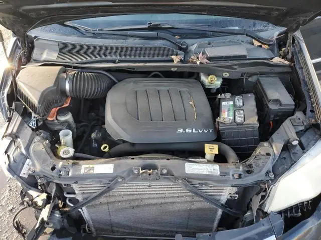 2013 CHRYSLER TOWN & COUNTRY TOURING  