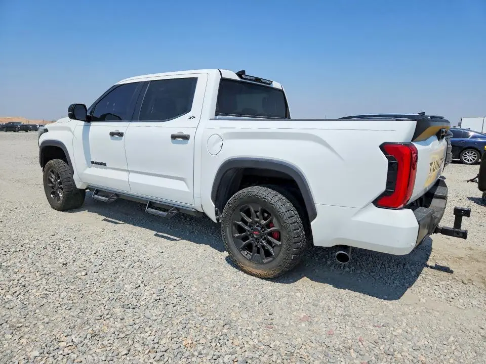 2023 TOYOTA TUNDRA SR5  
