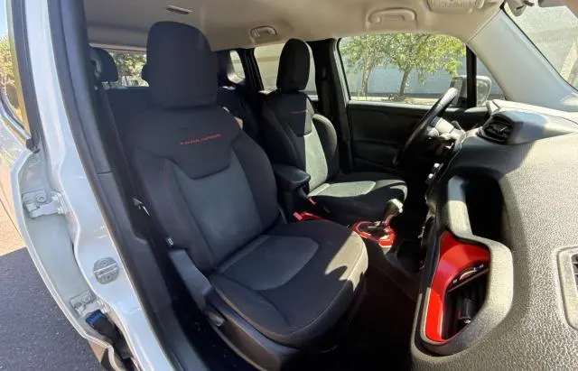 2017 JEEP RENEGADE TRAILHAWK  