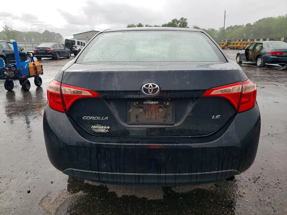 2018 TOYOTA COROLLA LE  