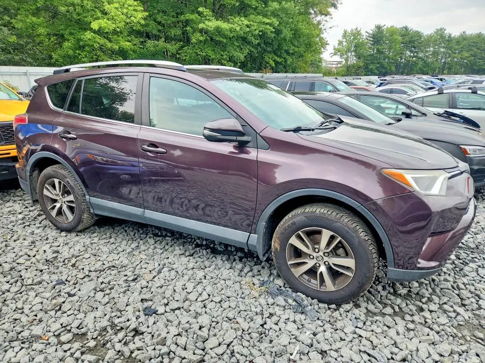 2018 TOYOTA RAV4 XLE  