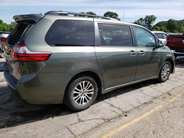 2020 TOYOTA SIENNA XLE