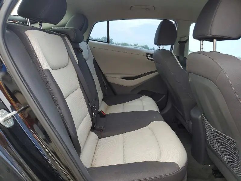 2017 HYUNDAI IONIQ SEL  
