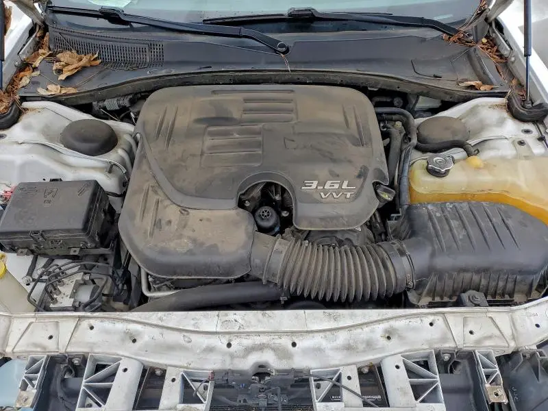 2016 CHRYSLER 300 LIMITED  