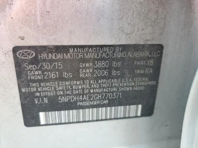 2016 HYUNDAI ELANTRA SE  
