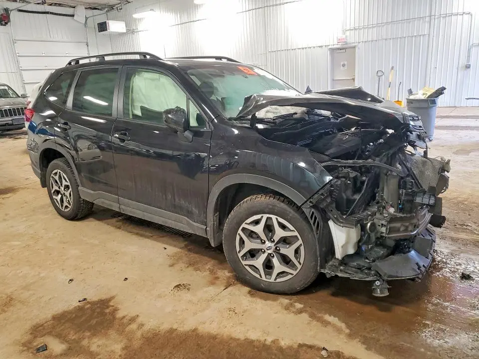 2024 SUBARU FORESTER PREMIUM  