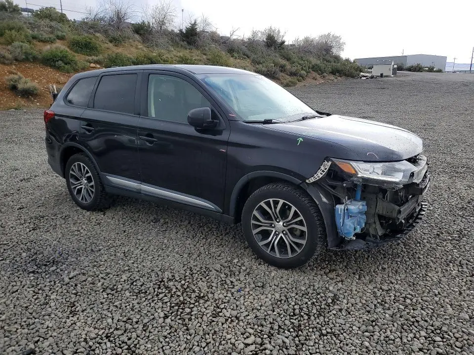 2018 MITSUBISHI OUTLANDER SE  