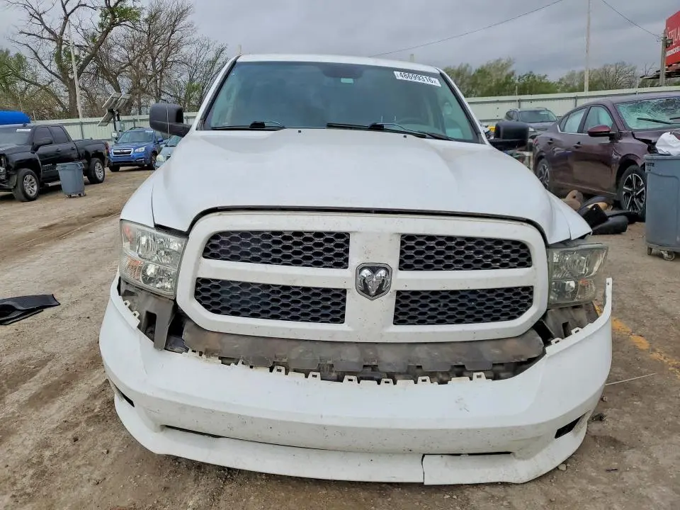 2013 RAM 1500 ST  