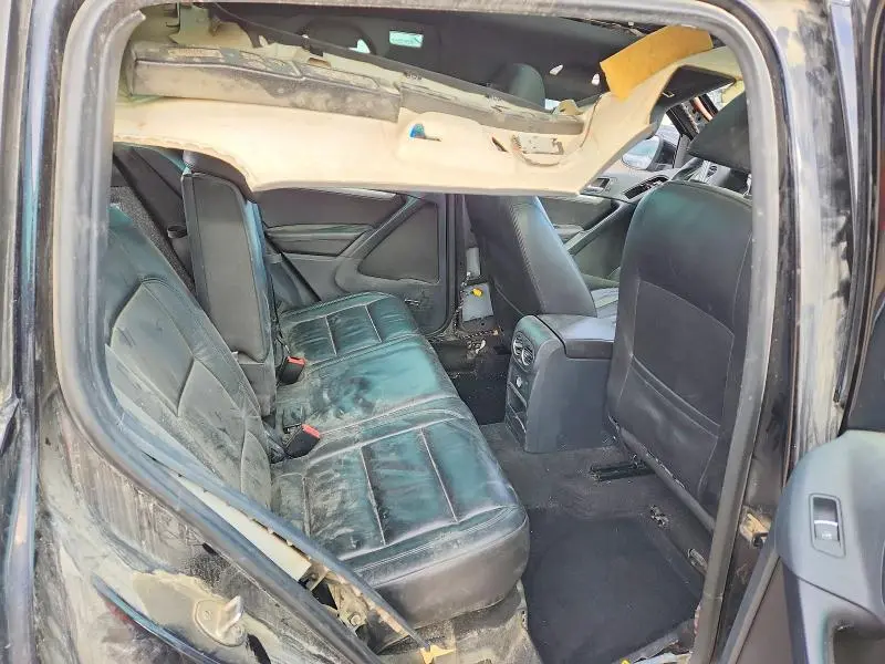 2014 VOLKSWAGEN TIGUAN S  