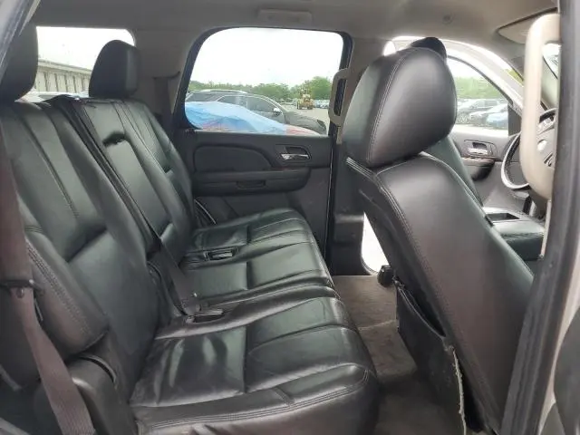 2011 CHEVROLET TAHOE K1500 LT  