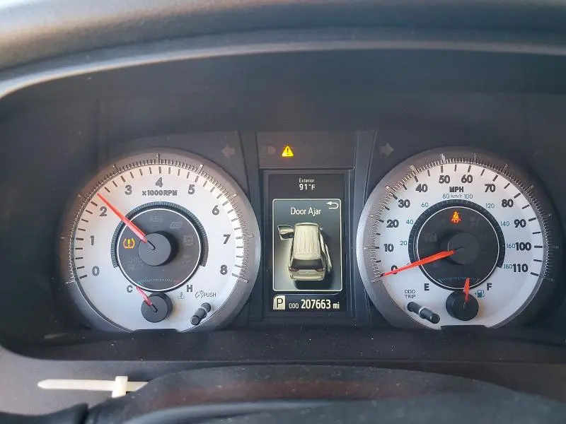 2017 TOYOTA SIENNA SE PREMIUM 8-PASSENGER  