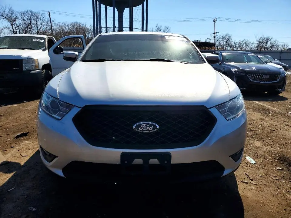 2018 FORD TAURUS SEL  