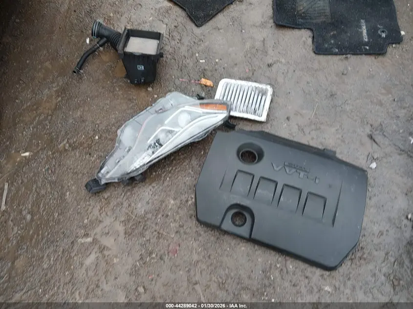 2017 TOYOTA COROLLA SE