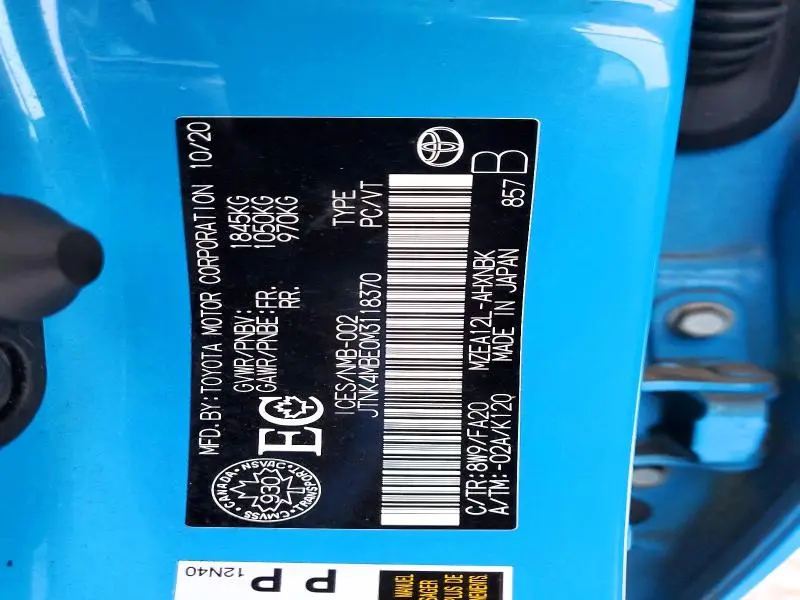 2021 TOYOTA COROLLA SE  