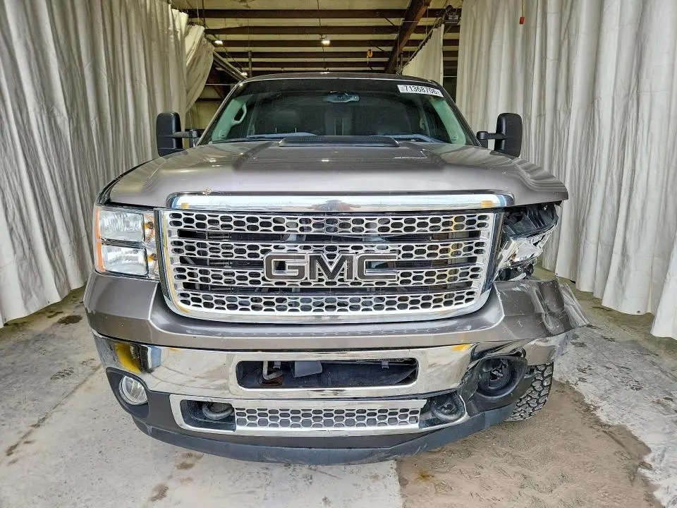 2014 GMC SIERRA K2500 DENALI  