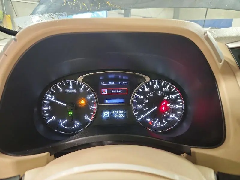 2015 NISSAN PATHFINDER SL  