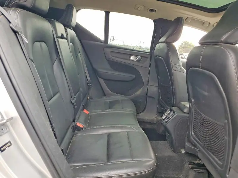 2019 VOLVO XC40 T5 INSCRIPTION  