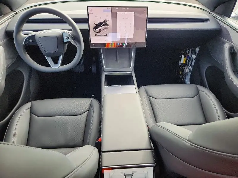 2026 TESLA MODEL Y   