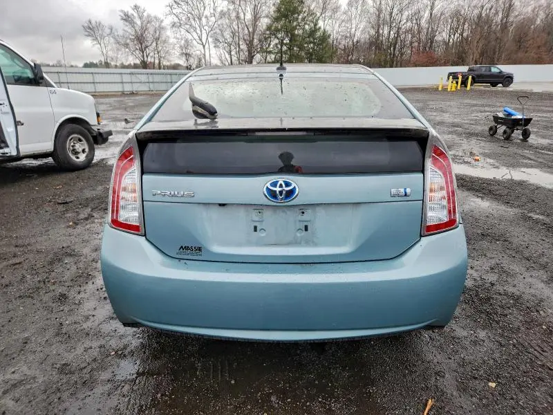 2015 TOYOTA PRIUS   
