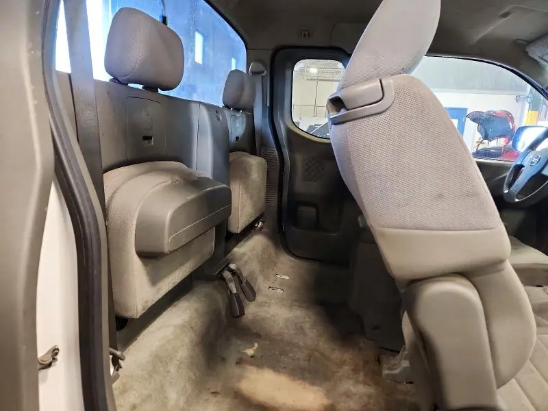 2012 NISSAN FRONTIER S  