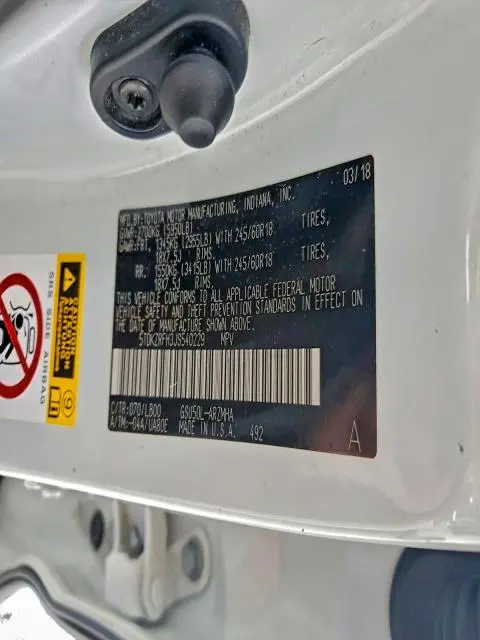 2018 TOYOTA HIGHLANDER SE  