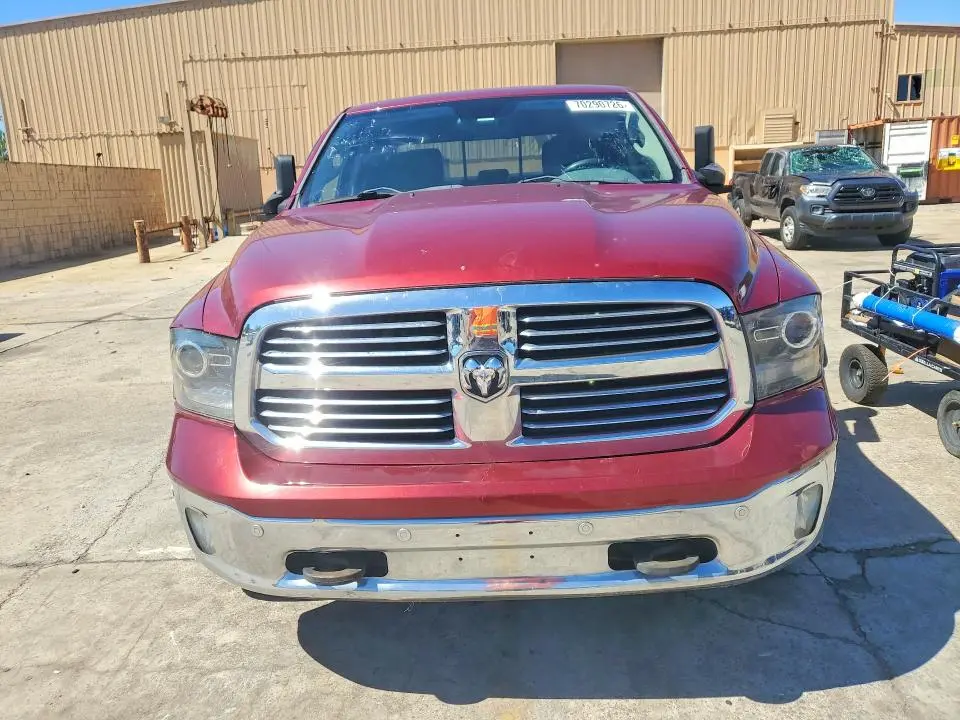 2015 RAM 1500 SLT  