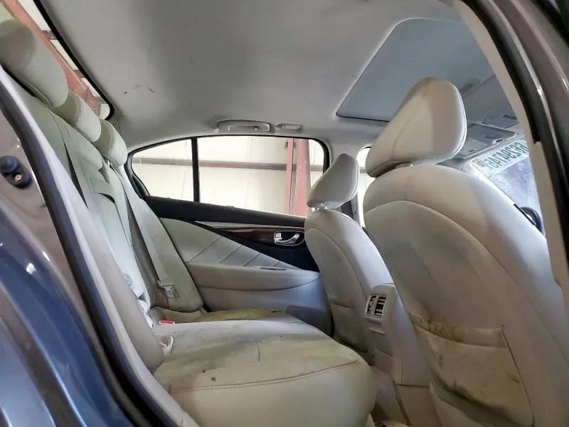 2015 INFINITI Q50 BASE  