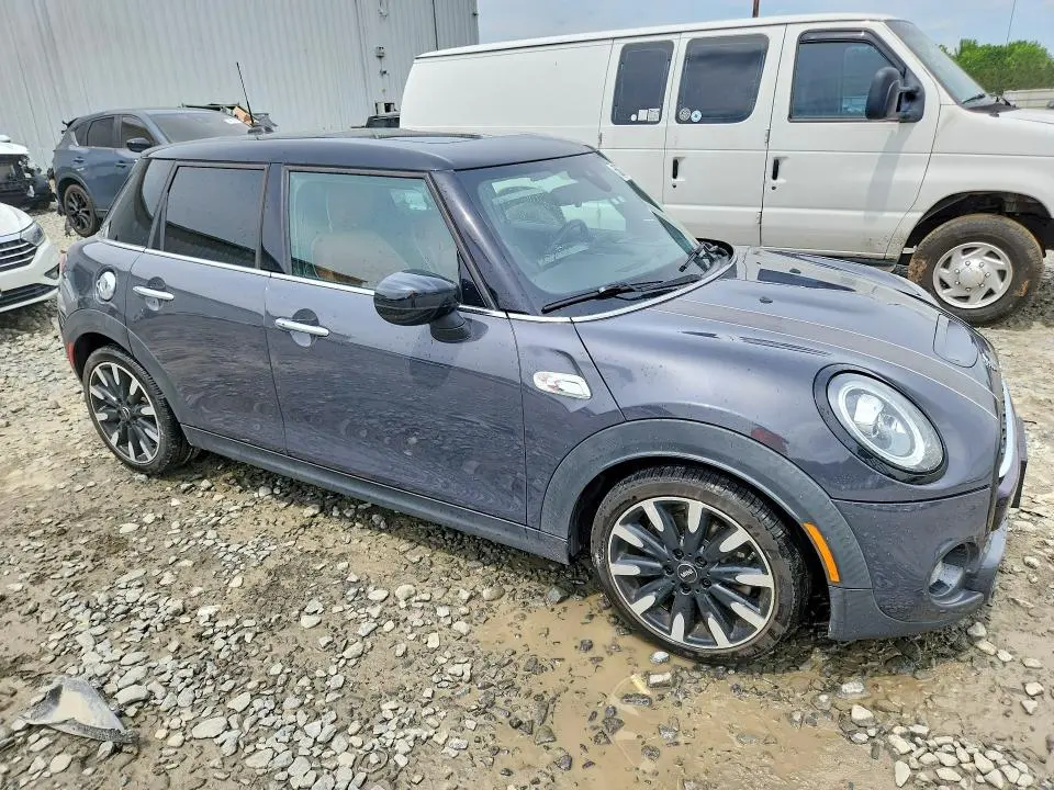 2021 MINI COOPER S  
