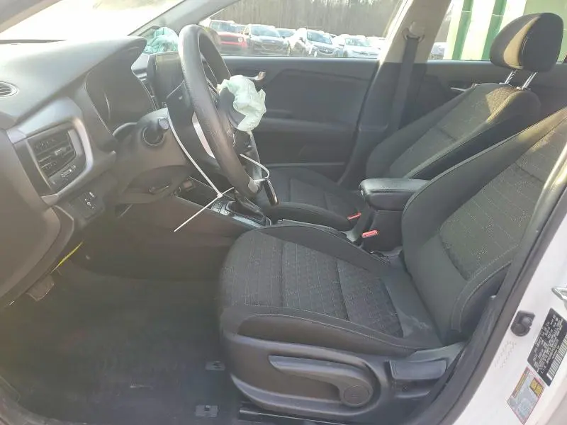 2023 KIA RIO LX  