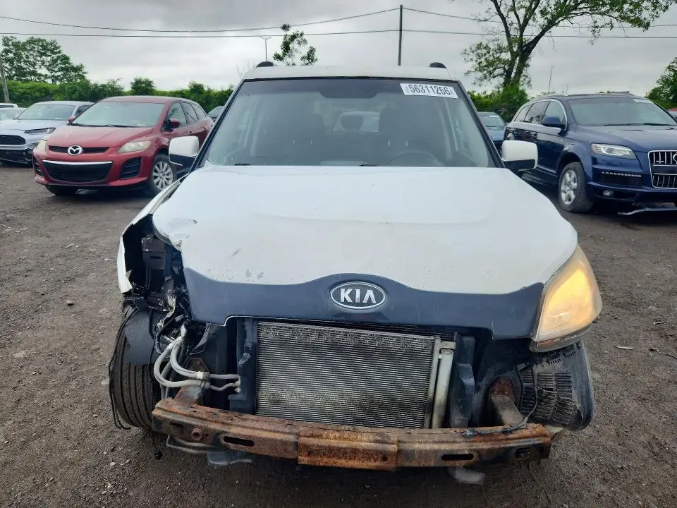 2011 KIA SOUL +  