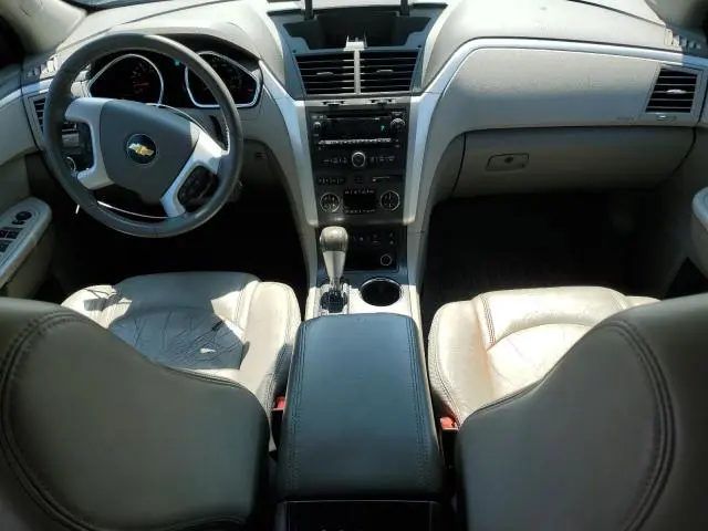 2011 CHEVROLET TRAVERSE LT  